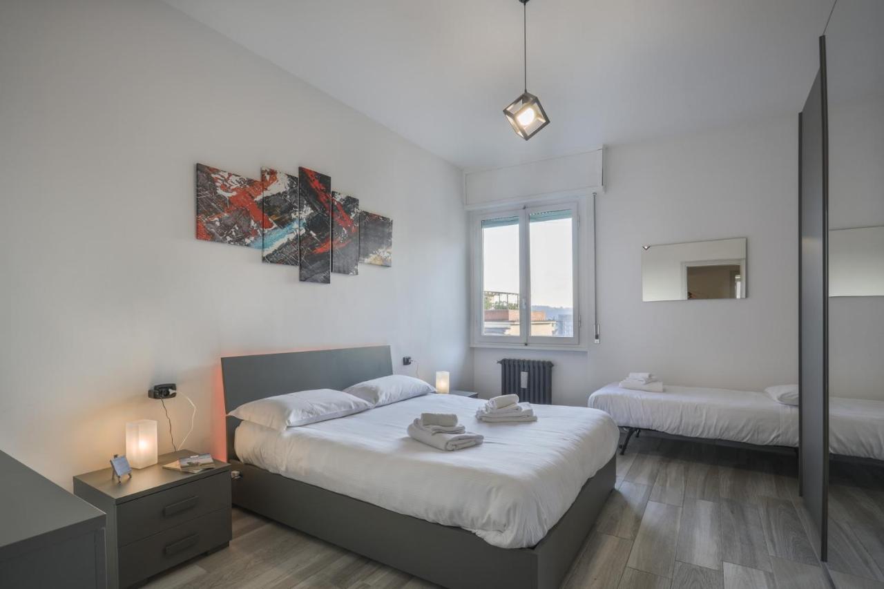 Brizio's Flat - Sweet Dreams In *